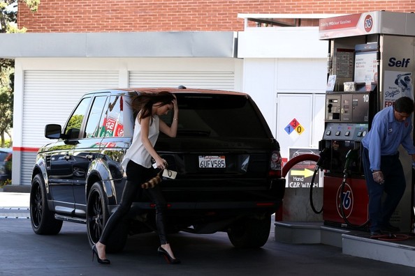 Kendall Jenner Range Rover
