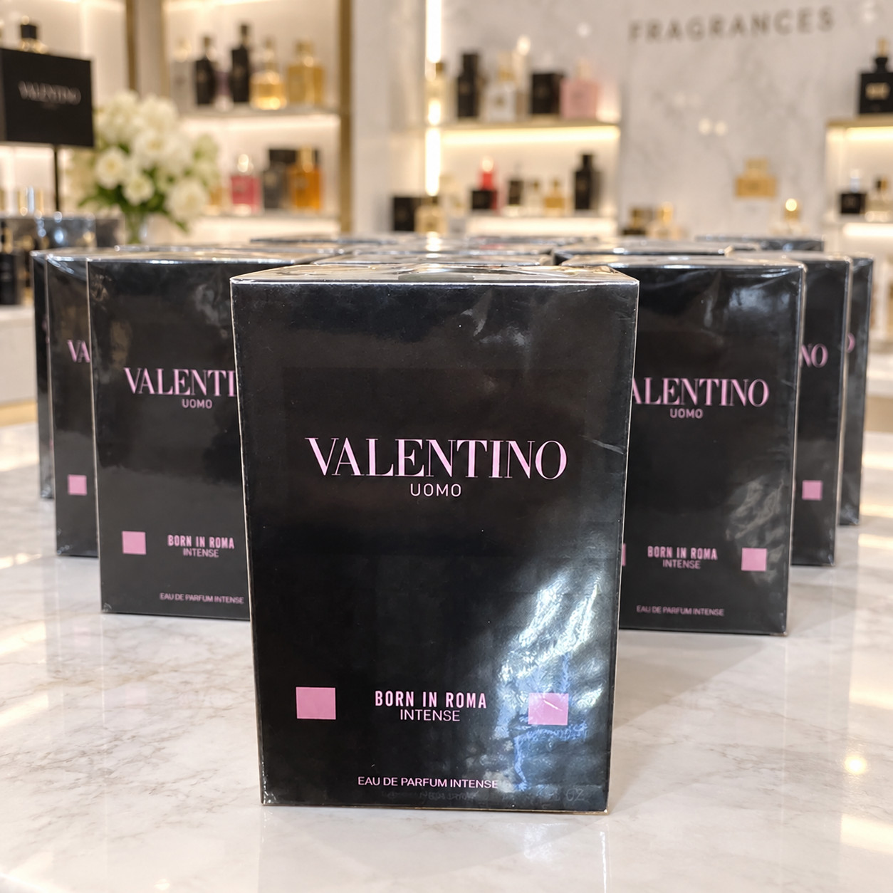 Valentino Uomo Born In Roma 3.4 oz Eau De Parfum Intense Men New box open Fast Valentino Uomo Born In Roma 3.4 oz Eau De Parfum Intense Men New box open Fast