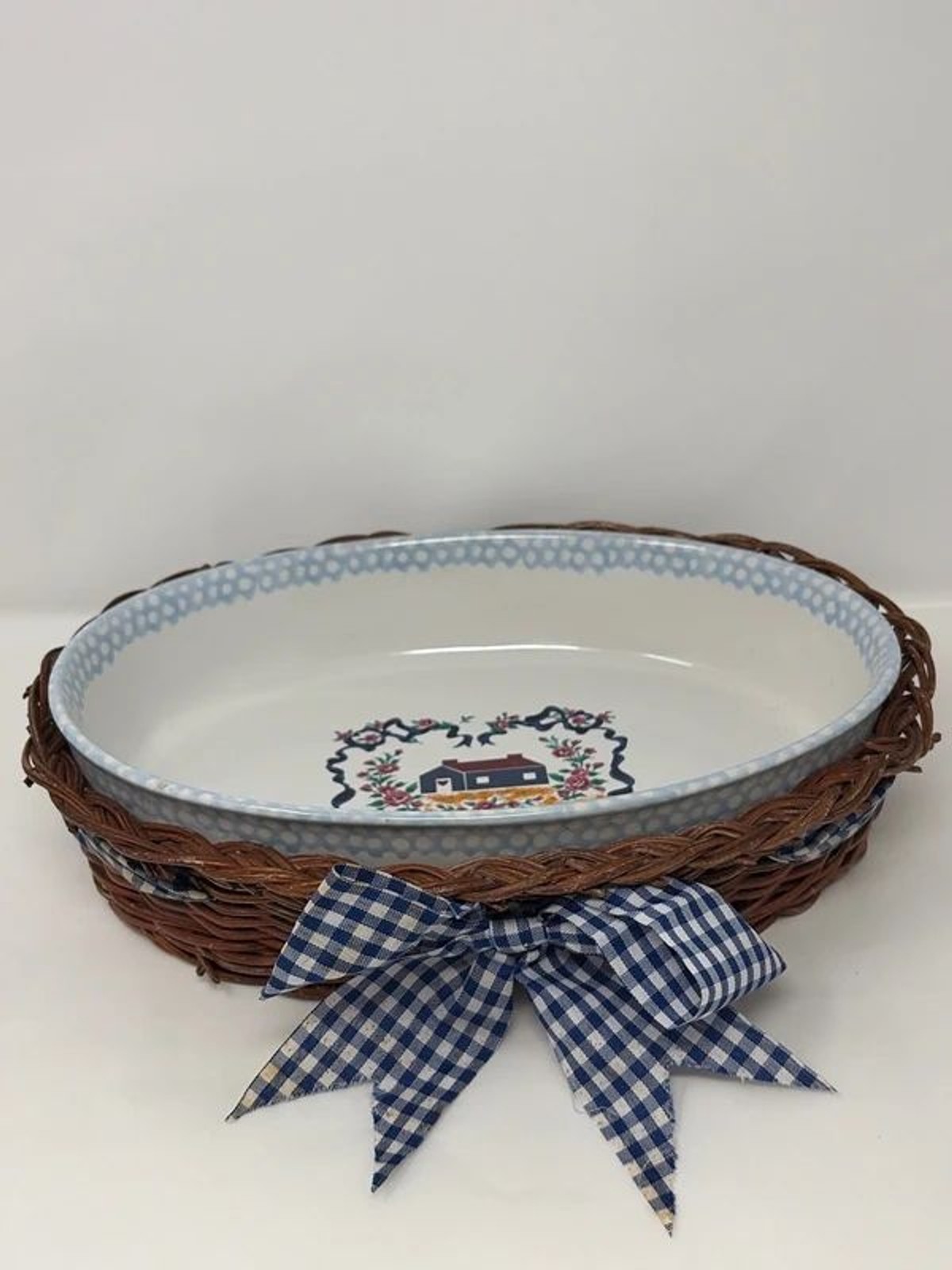 Vintage 1995 Teamson Stoneware Oval Casserole Baking Dish with Wicker Basket Bow Vintage 1995 Teamson Stoneware Oval Casserole Baking Dish with Wicker Basket Bow