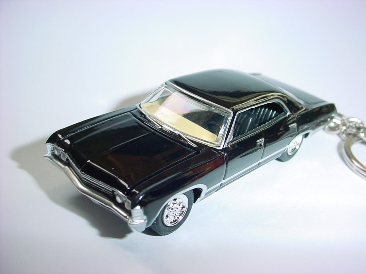 HOT 3D BLACK SUPERNATURAL 1967 CHEVROLET IMPALA CUSTOM KEYCHAIN key greenlight HOT 3D BLACK SUPERNATURAL 1967 CHEVROLET IMPALA CUSTOM KEYCHAIN key greenlight