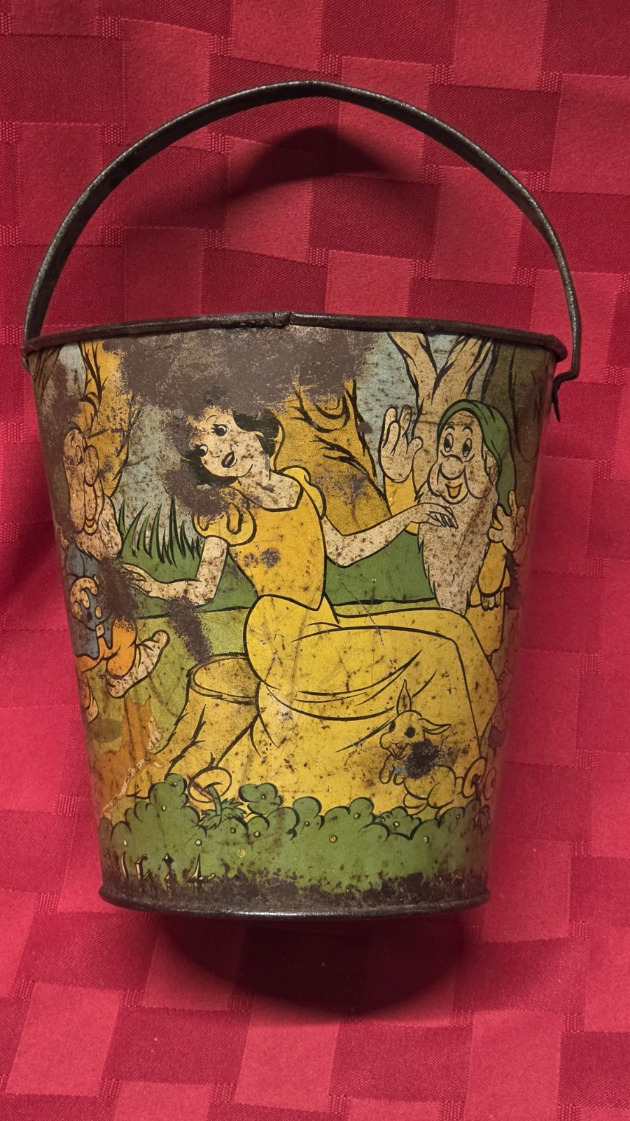 Vintage 1938 Ohio Art Disney Snow White Seven Dwarfs Tin Litho Sand Pail Vintage 1938 Ohio Art Disney Snow White Seven Dwarfs Tin Litho Sand Pail