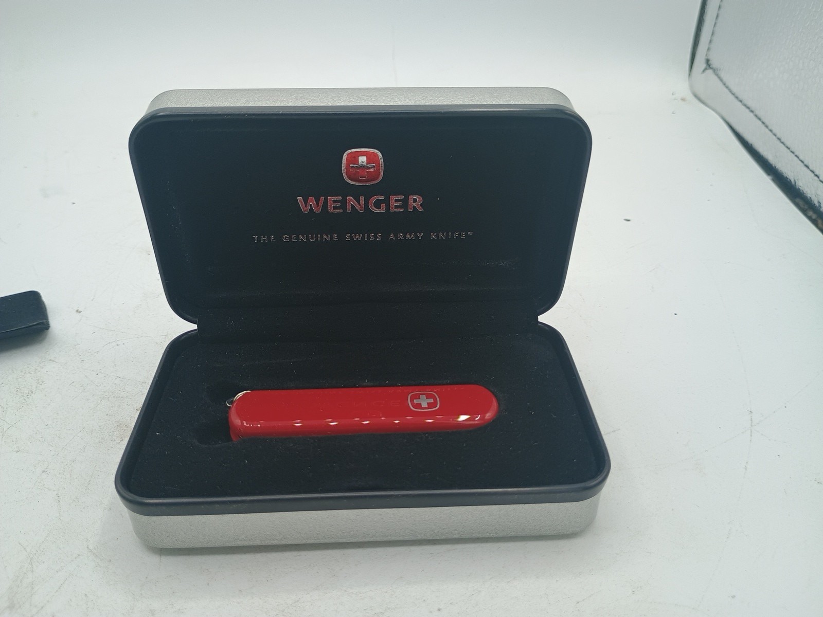Wenger Swiss Army Knife With Metal Silver Color Gift Box Wenger Swiss Army Knife With Metal Silver Color Gift Box