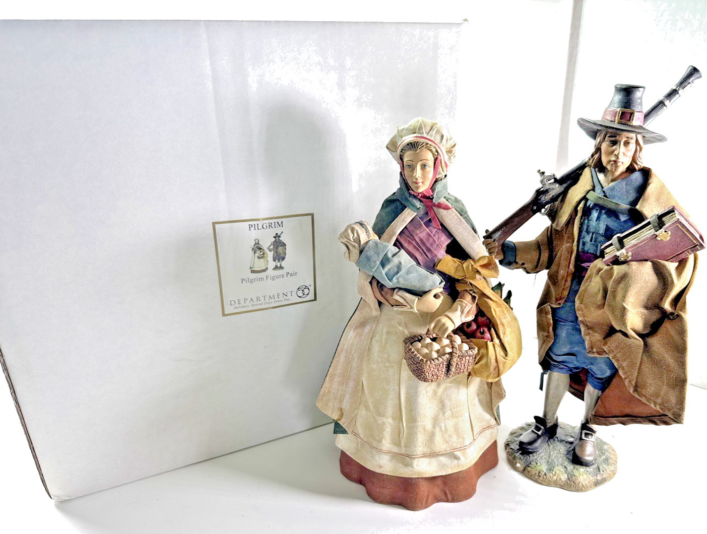 RARE NOS 2004 IN BOX DEPT 56 THANKSGIVING 12" PILGRIM FIGURES MAN/WOMAN/BABY RARE NOS 2004 IN BOX DEPT 56 THANKSGIVING 12" PILGRIM FIGURES MAN/WOMAN/BABY