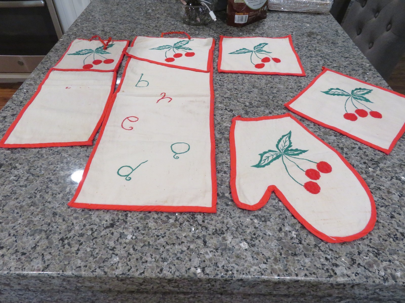 Adorable Vintage 5 pc. Pot Holders & Bread Warmer Keeper Embroidered Cherries