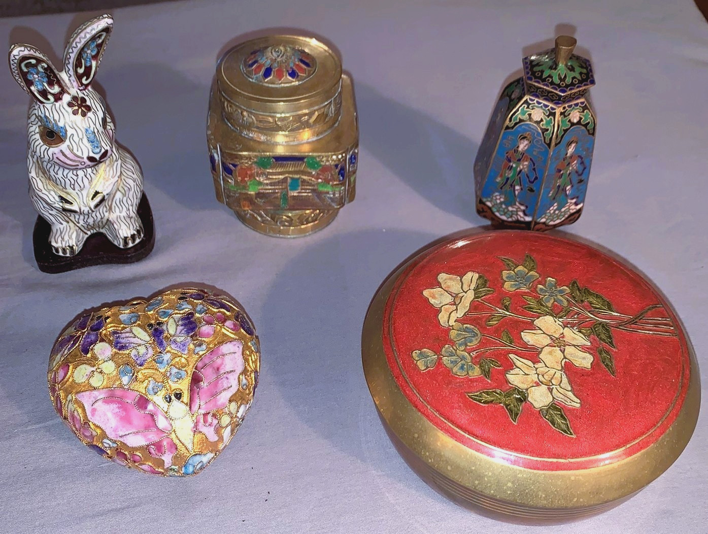Great Lot Most Vintage Cloisonne Items Covered Jars Heart Ornament Rabbit... Great Lot Most Vintage Cloisonne Items Covered Jars Heart Ornament Rabbit...