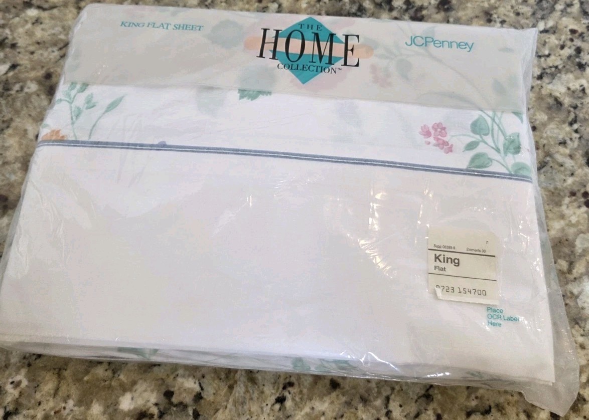 JCPenney Vintage Home Collection King Size Flat Sheet White Floral Christina NEW JCPenney Vintage Home Collection King Size Flat Sheet White Floral Christina NEW