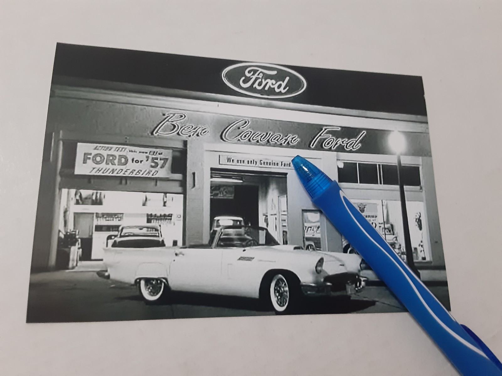 FORD DEALERSHIP FROM 1957 SHOWING THE NEW 57 THUNDERBIRD, GLOSSY B&W 4X6 PHOTO FORD DEALERSHIP FROM 1957 SHOWING THE NEW 57 THUNDERBIRD, GLOSSY B&W 4X6 PHOTO