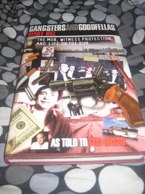 GOODFELLA HENRY HILL AUTOGRAGHED BOOK BY GUS RUZZO AND HENRY
