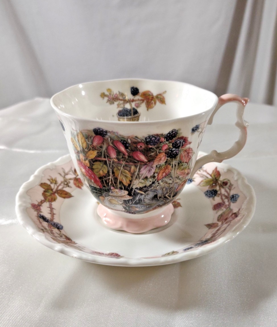 Vintage Brambly Hedge By Royal Doulton "Autumn" Season Tea Cup & Saucer Set 1983 Vintage Brambly Hedge By Royal Doulton "Autumn" Season Tea Cup & Saucer Set 1983