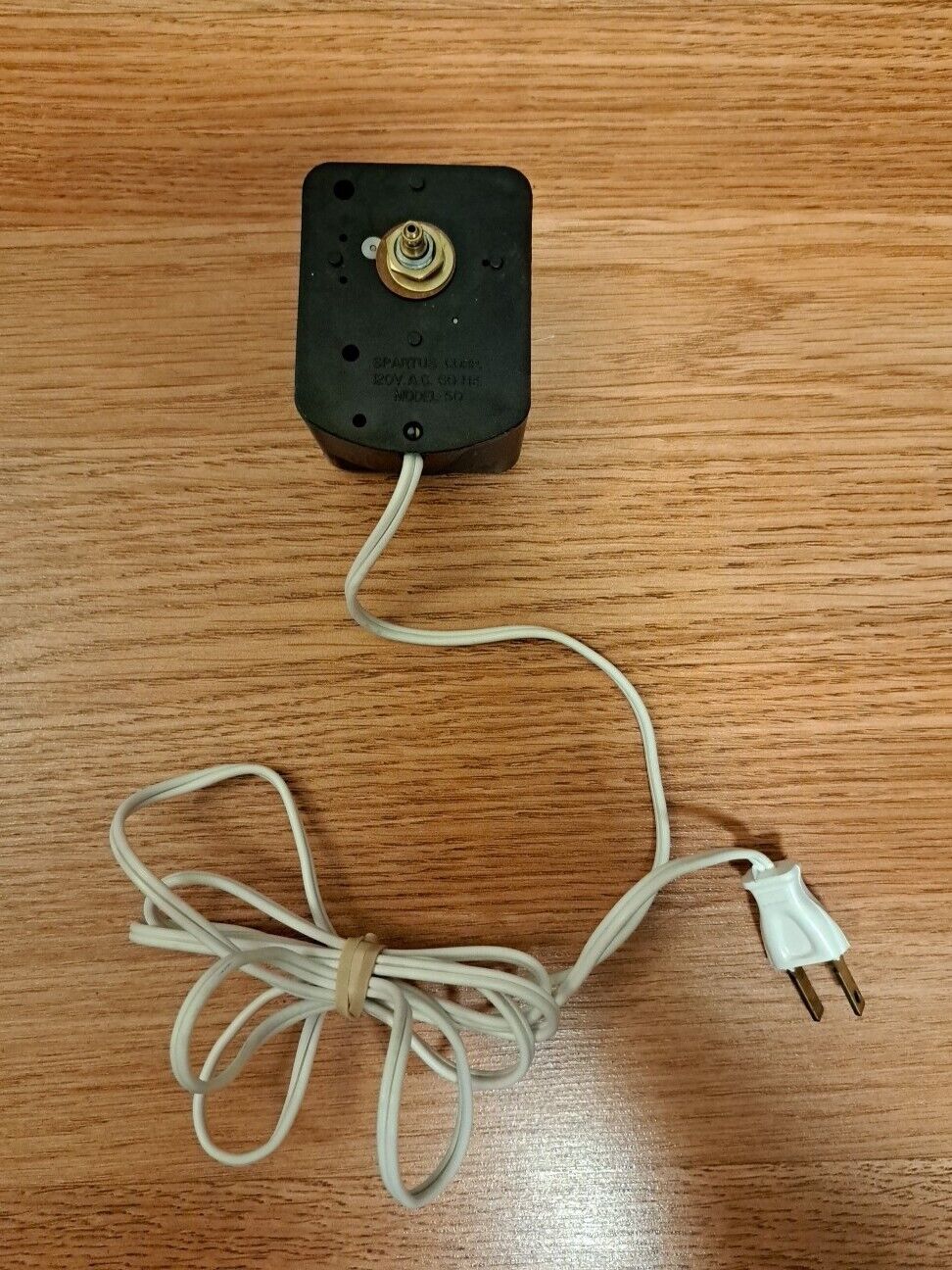 Spartus Electric Clock Motor-New, Comes With Mounting Hardware 