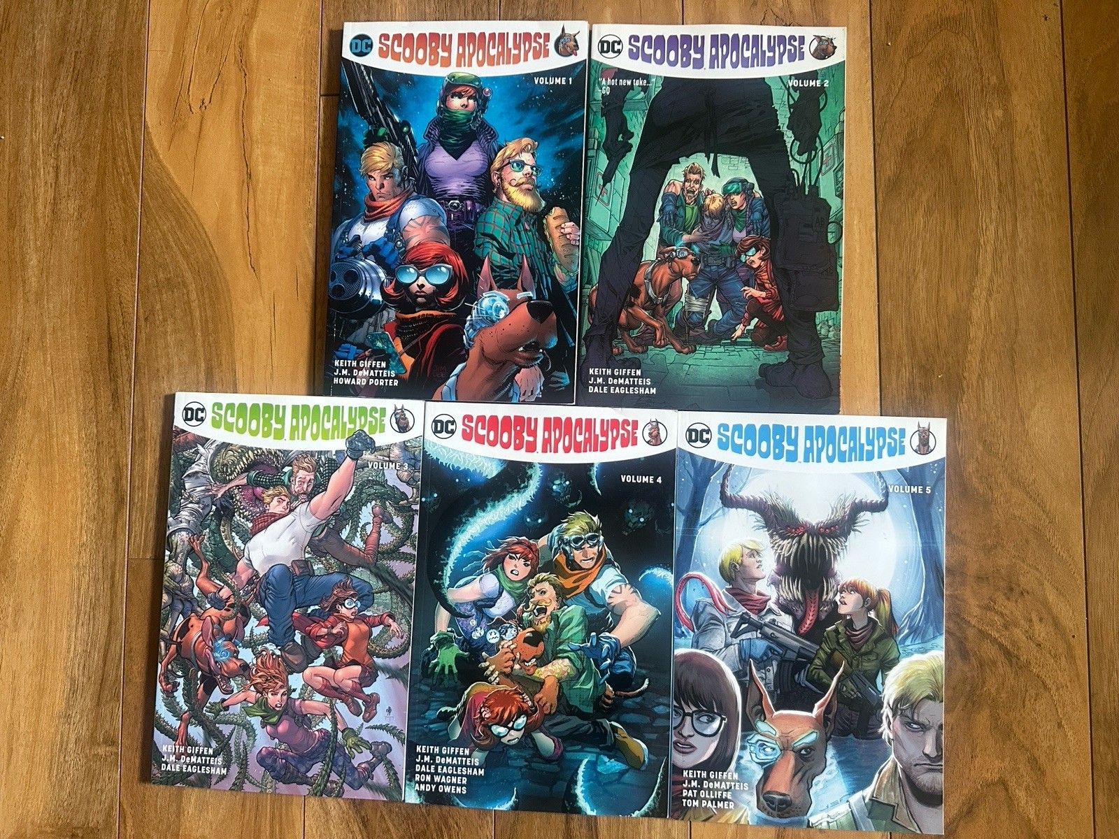 SCOOBY-DOO APOCALYPSE TPB Near COMPLETE SET Vol 1-2-3-4-5 DC COMICS Rare and OOP SCOOBY-DOO APOCALYPSE TPB Near COMPLETE SET Vol 1-2-3-4-5 DC COMICS Rare and OOP