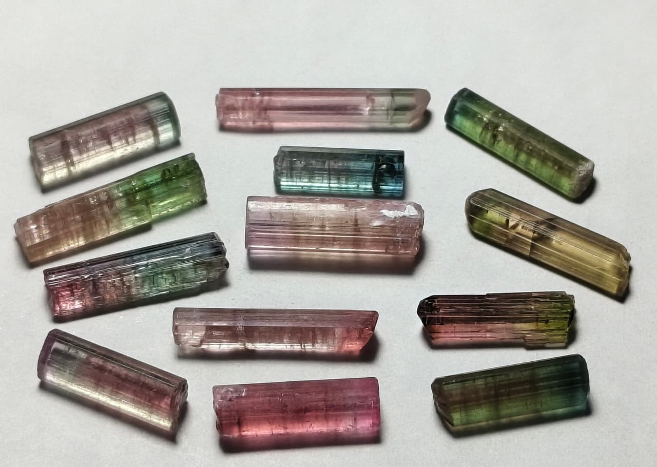Tri colour jewlwery size terminated tourmaline crystals - 37 Carats