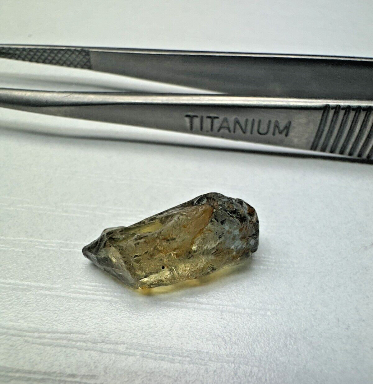 Sapphire Bicolor Yellow Blue clean faceting rough Tanzania 6.07 carats Sapphire Bicolor Yellow Blue clean faceting rough Tanzania 6.07 carats