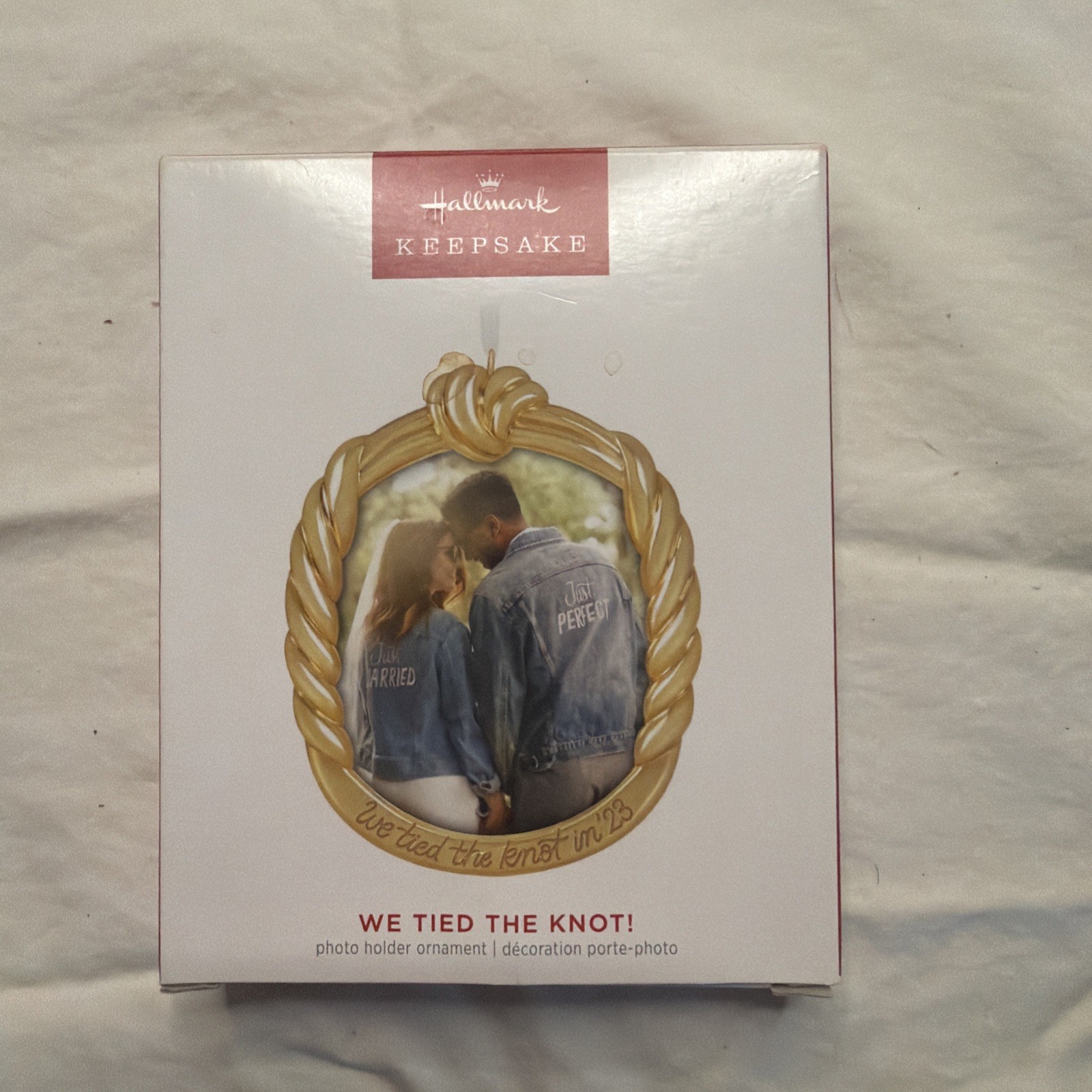 WE TIED THE KNOT ~ PHOTO HOLDER ~ 2023 Hallmark Keepsake Ornament #364 WE TIED THE KNOT ~ PHOTO HOLDER ~ 2023 Hallmark Keepsake Ornament #364