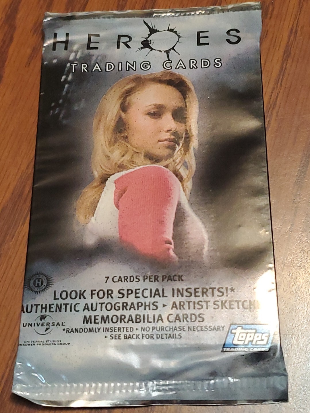 2008 Heroes Season One Topps Sealed Trading Card Pack 2008 Heroes Season One Topps Sealed Trading Card Pack