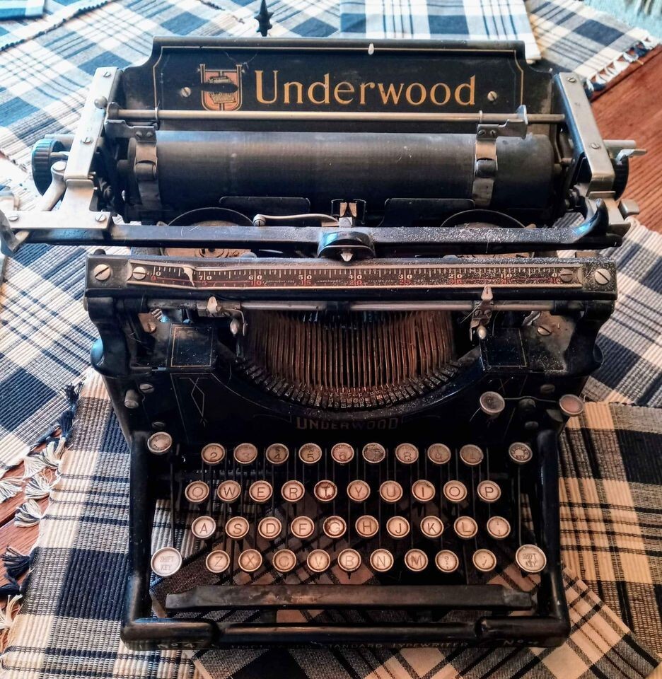 Rare Antique 1909 Underwood Typewriter Nr 4 Rare Antique 1909 Underwood Typewriter Nr 4