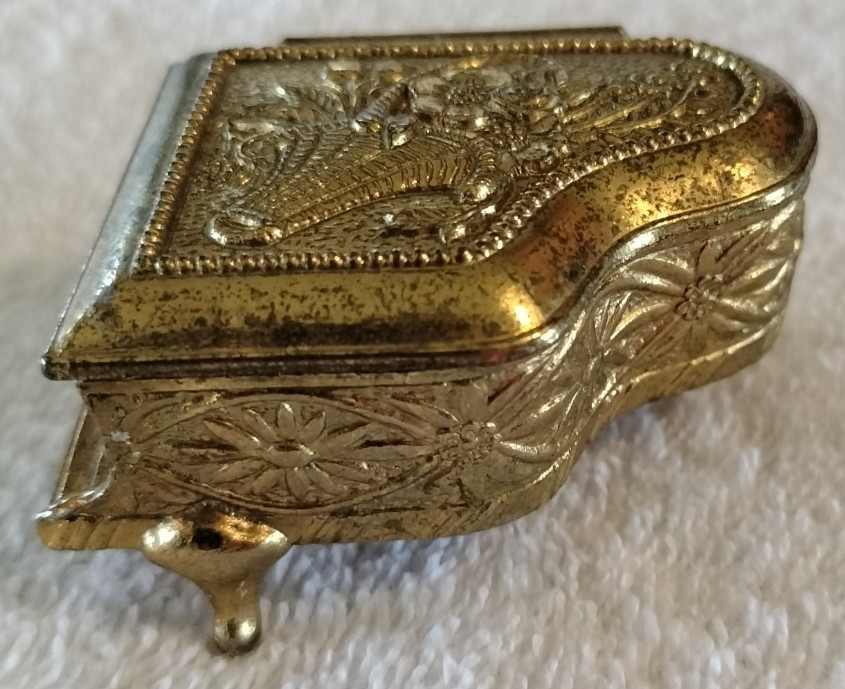 Vintage Miniature Grand Piano Hinged Trinket Box Red Lined Inside Small 1" Tall Vintage Miniature Grand Piano Hinged Trinket Box Red Lined Inside Small 1" Tall