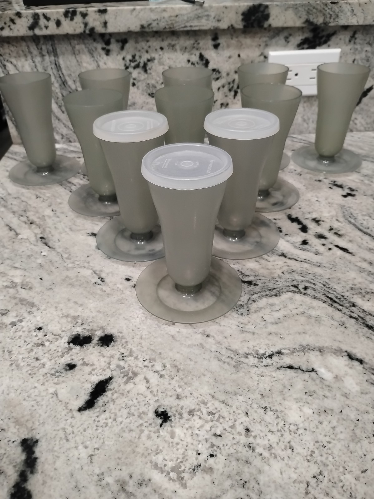 Lot Of 11 Vintage Tupperware Dessert Cups #754 Parfait Pudding Sundae 3 Lids Lot Of 11 Vintage Tupperware Dessert Cups #754 Parfait Pudding Sundae 3 Lids