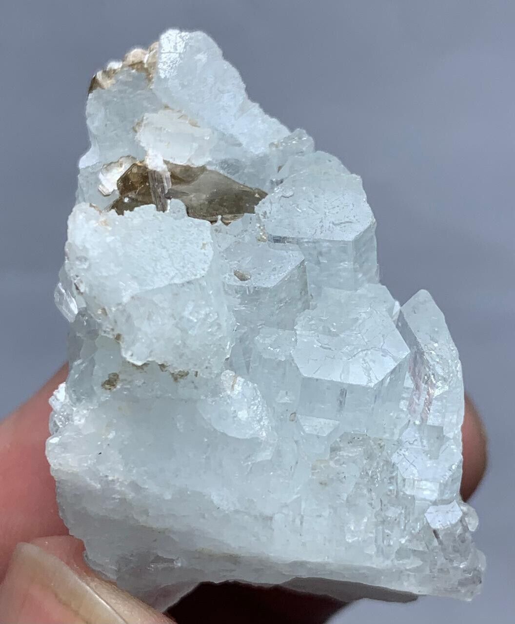 181 Cts Aquamarine Crystal Bunch from Pakistan
