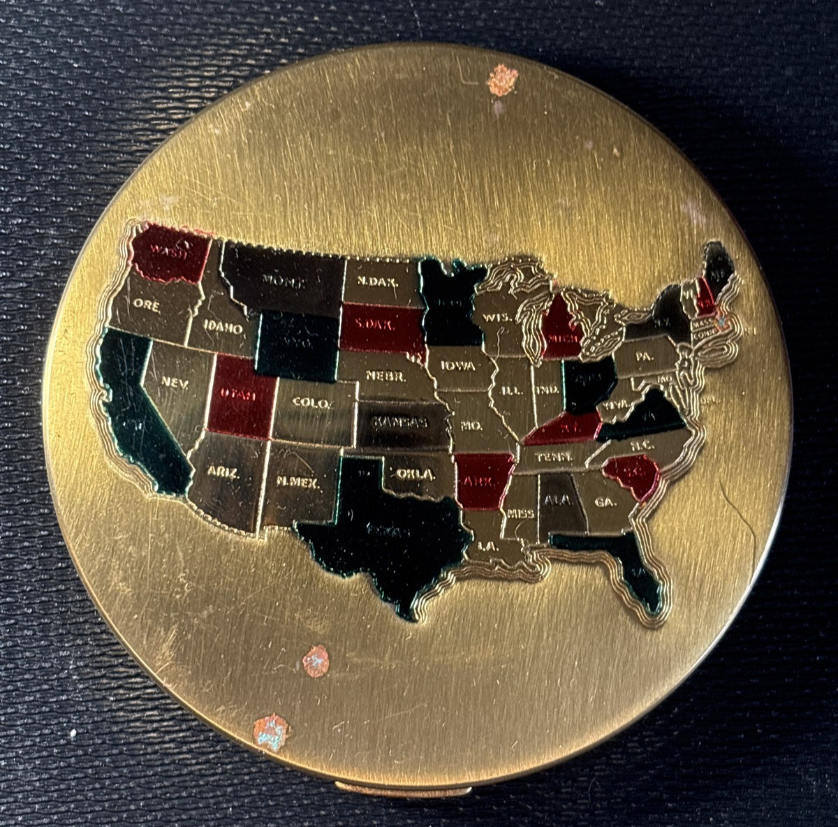 Majestic Vintage Powder Compact USA Map 1950s-1960s Majestic Vintage Powder Compact USA Map 1950s-1960s