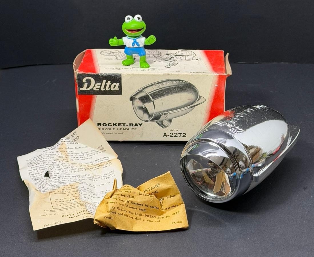 Delta Rocket-ray Bicycle Headlight A-2272 NOS Mint Vintage MIB Delta Rocket-ray Bicycle Headlight A-2272 NOS Mint Vintage MIB