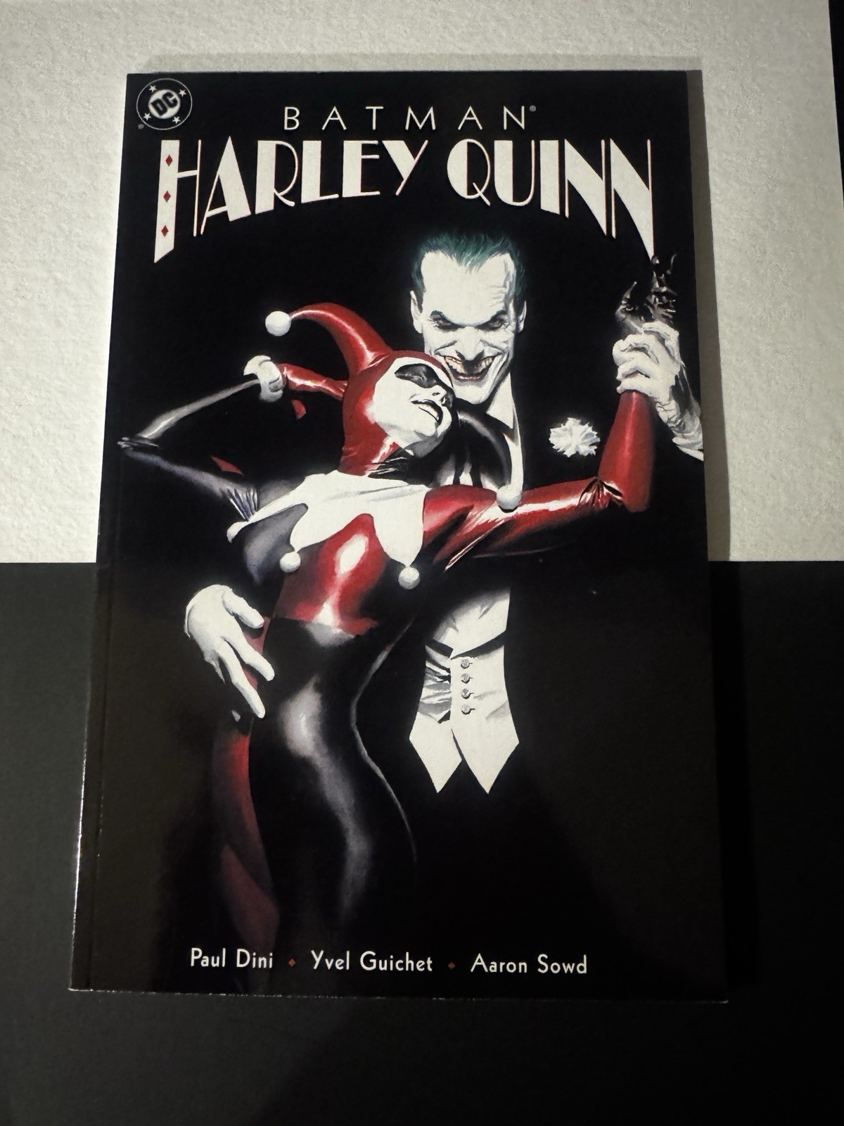 Batman: Harley Quinn / First canon appearance of Harley Quinn / 1999 1st Print Batman: Harley Quinn / First canon appearance of Harley Quinn / 1999 1st Print