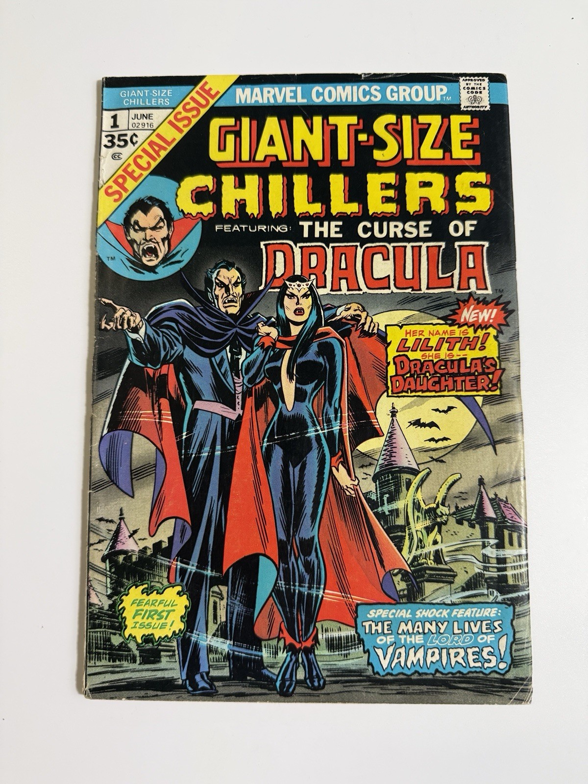 Giant-Size Chillers: Dracula #1 Marvel Comics 1974 1st Appearance Of Lilith Giant-Size Chillers: Dracula #1 Marvel Comics 1974 1st Appearance Of Lilith