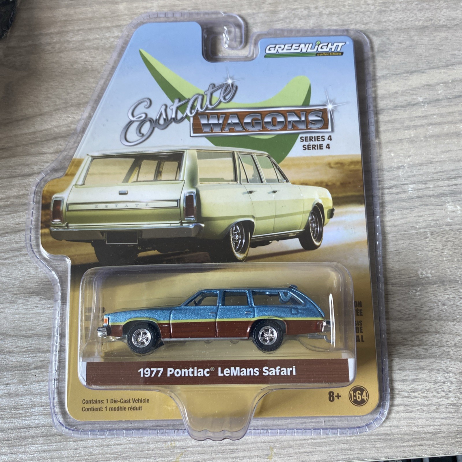 GREENLIGHT 1/64 1977 PONTIAC LEMANS SAFARI WAGON DIECAST GREENLIGHT 1/64 1977 PONTIAC LEMANS SAFARI WAGON DIECAST