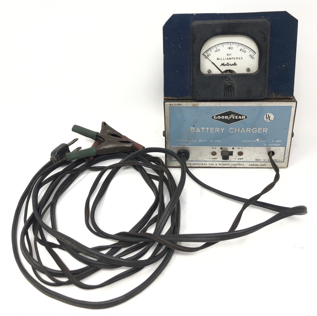 Rare Goodyear Tire Rubber Battery 6 & 12 Volt Compact 1 Amp Charger Tested Works Rare Goodyear Tire Rubber Battery 6 & 12 Volt Compact 1 Amp Charger Tested Works