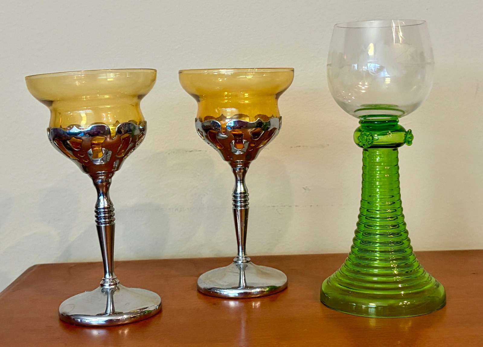 2 VINTAGE FARBER BROS KROME KRAFT COCKTAIL GLASSES & RÖMER "BEEHIVE" WINE GLASS 2 VINTAGE FARBER BROS KROME KRAFT COCKTAIL GLASSES & RÖMER "BEEHIVE" WINE GLASS