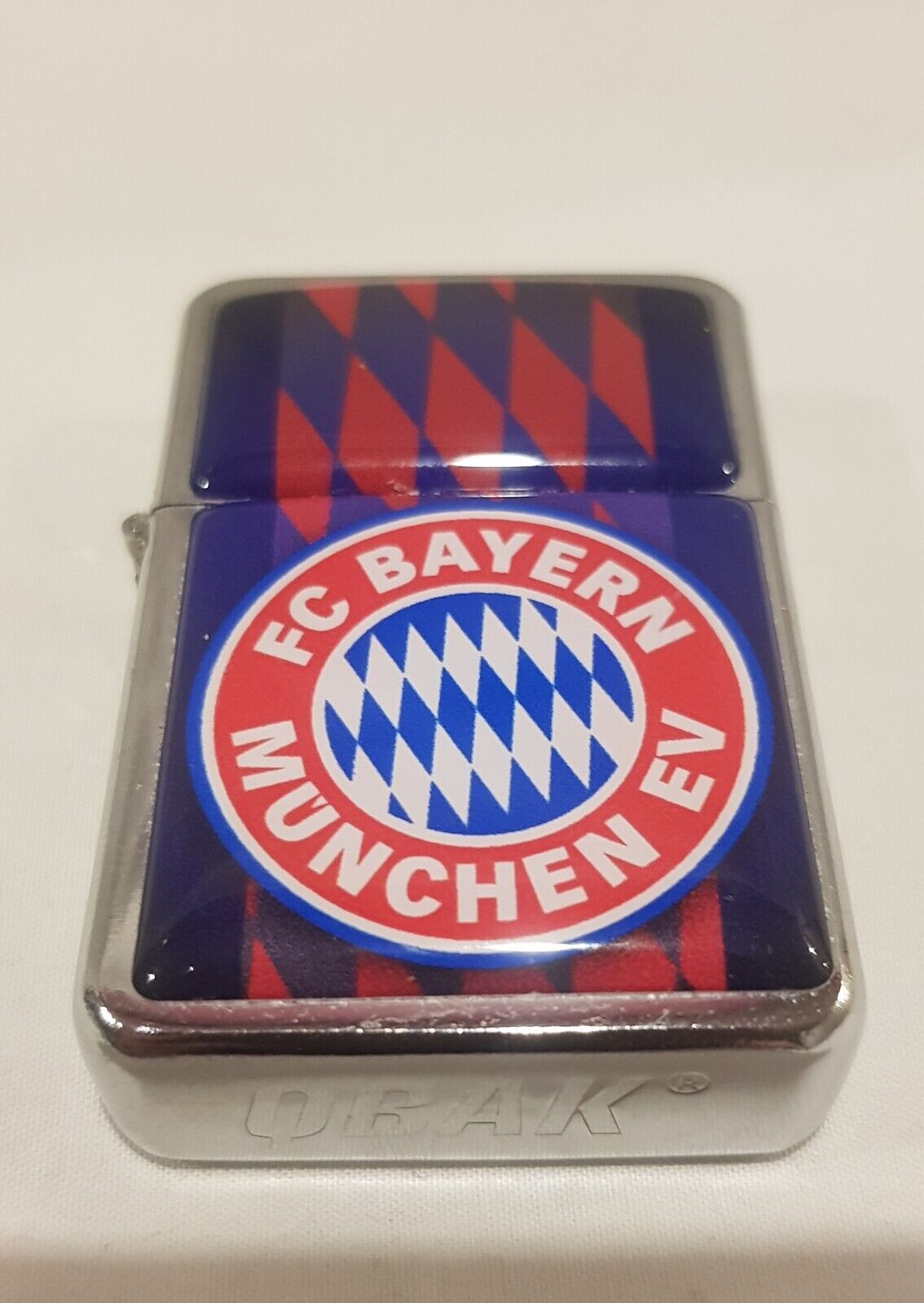 FC Bayern Munich Gasoline Lighter with Metal Coat of Arms Limited Edition 