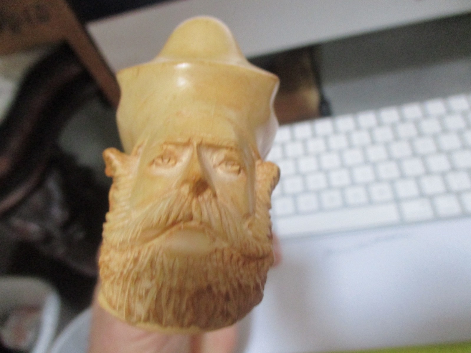 VINTAGE MEERSCHAUN TURKISH SULTAN PIPE. LOOKS UNSMOKED EXC/NRMNT COND VINTAGE MEERSCHAUN TURKISH SULTAN PIPE. LOOKS UNSMOKED EXC/NRMNT COND