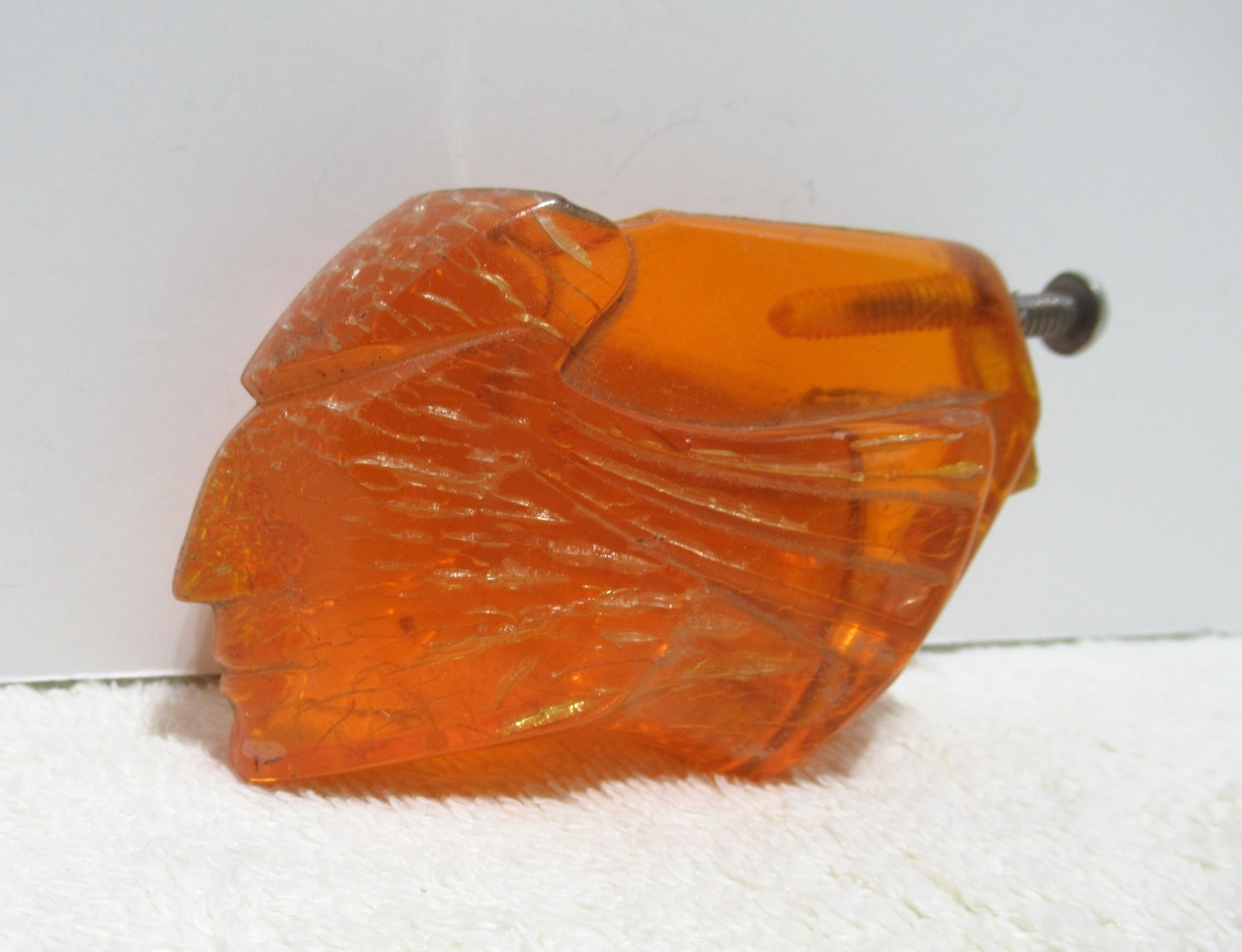 ORIGINAL 1953 ~ PONTIAC AMBER LUCITE INSERT FOR CHIEFTAN HOOD ORNAMENT~ ORIGINAL 1953 ~ PONTIAC AMBER LUCITE INSERT FOR CHIEFTAN HOOD ORNAMENT~