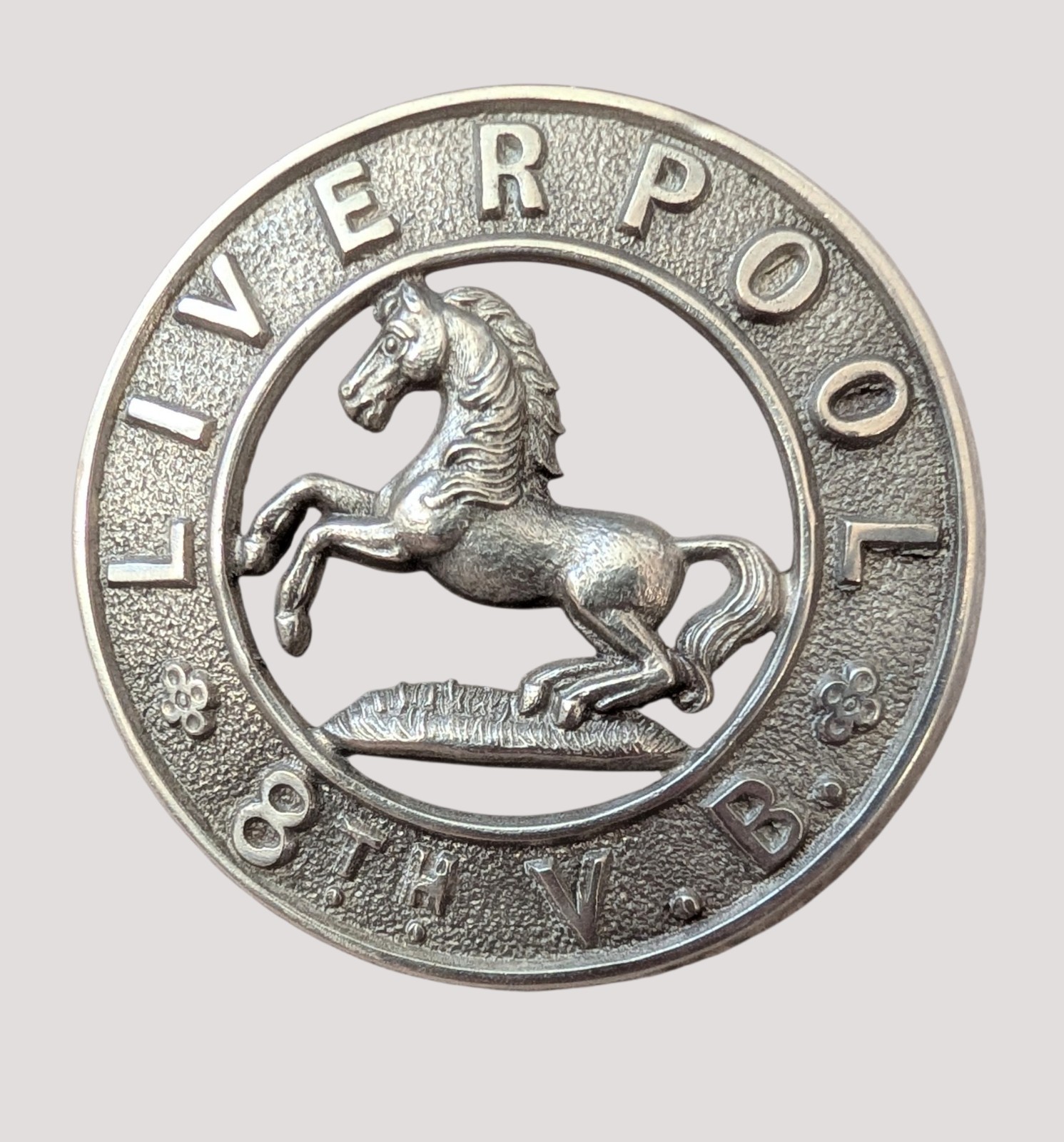 Original 8th Volunteer Bn The King's (Liverpool) Regt White Metal Sporran Badge Original 8th Volunteer Bn The King's (Liverpool) Regt White Metal Sporran Badge
