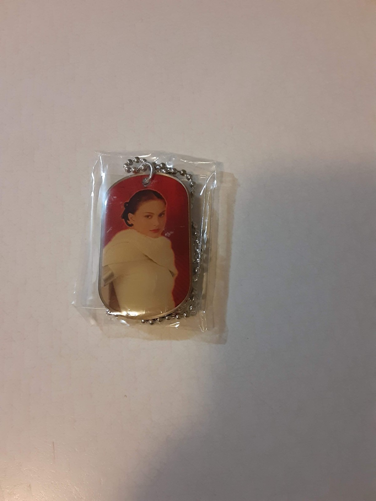 2011 Topps Star Wars Lucasfilm PADME AMIDALA Dog Tag 7 of 24 AOTC Sealed w/Chain