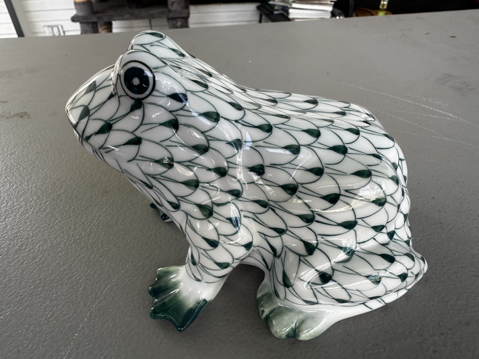 Vintage hand-painted, green, fishnet frog. Andrea by Sadek. Vintage hand-painted, green, fishnet frog. Andrea by Sadek.