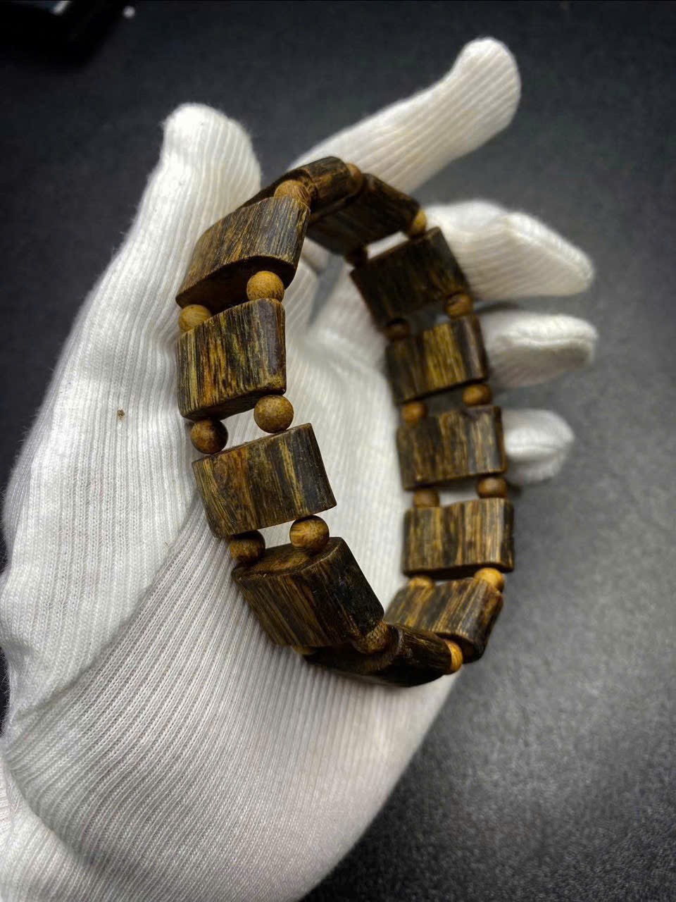 Rare Kynam Agarwood Bracelet – Square Beads Design | Natural Kyara Oud | Rare Kynam Agarwood Bracelet – Square Beads Design | Natural Kyara Oud |