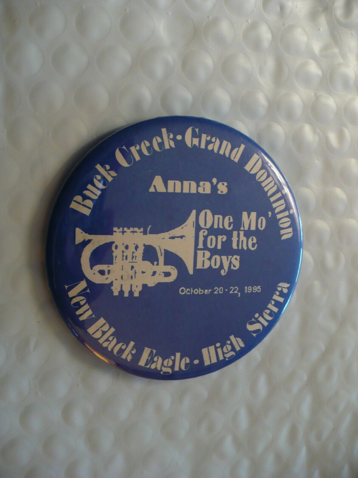 OM- 1995 BUCK CREEK GRAND DOMINION ANNA\'S NEW BLACK EAGLE  HIGH SIERRA PIN 27295