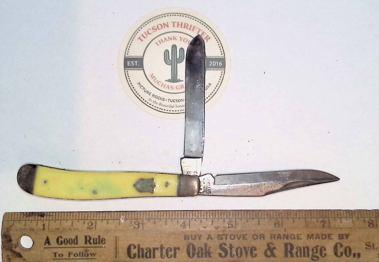 Camillus USA Trapper Two Blade # 35 Yellow Composition 1960-1970s Pocket Knife Camillus USA Trapper Two Blade # 35 Yellow Composition 1960-1970s Pocket Knife