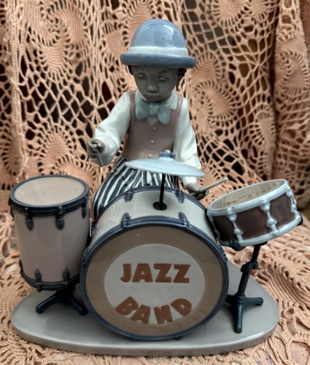 Lladro 5929 Jazz Drums Black Legacy Retired 1/2 of Drumstick Missing No Box Lladro 5929 Jazz Drums Black Legacy Retired 1/2 of Drumstick Missing No Box