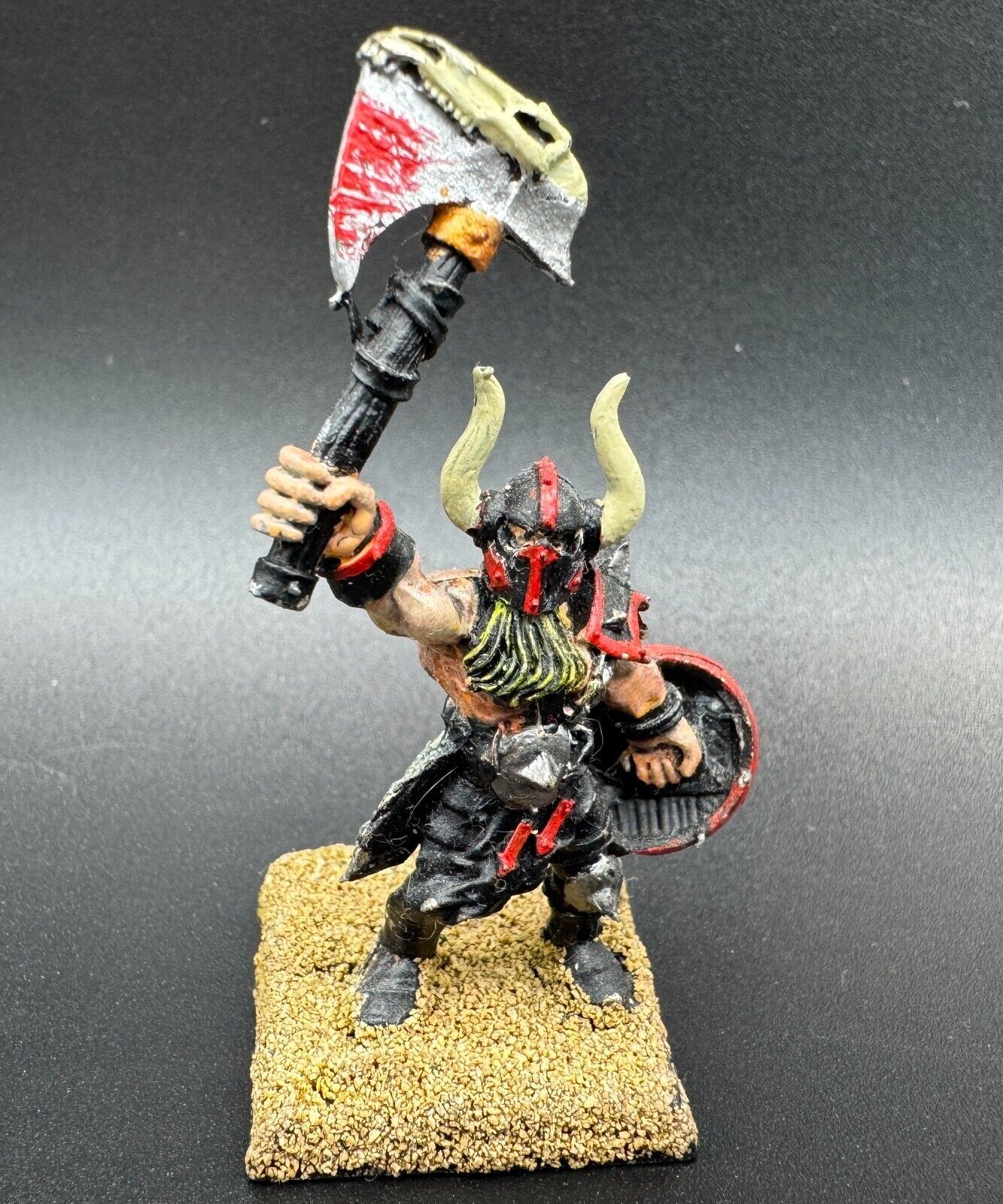Limited Chaos Marauder Chaos Barbar Summer Roadshow PR3 | Warhammer | Metal Limited Chaos Marauder Chaos Barbar Summer Roadshow PR3 | Warhammer | Metal