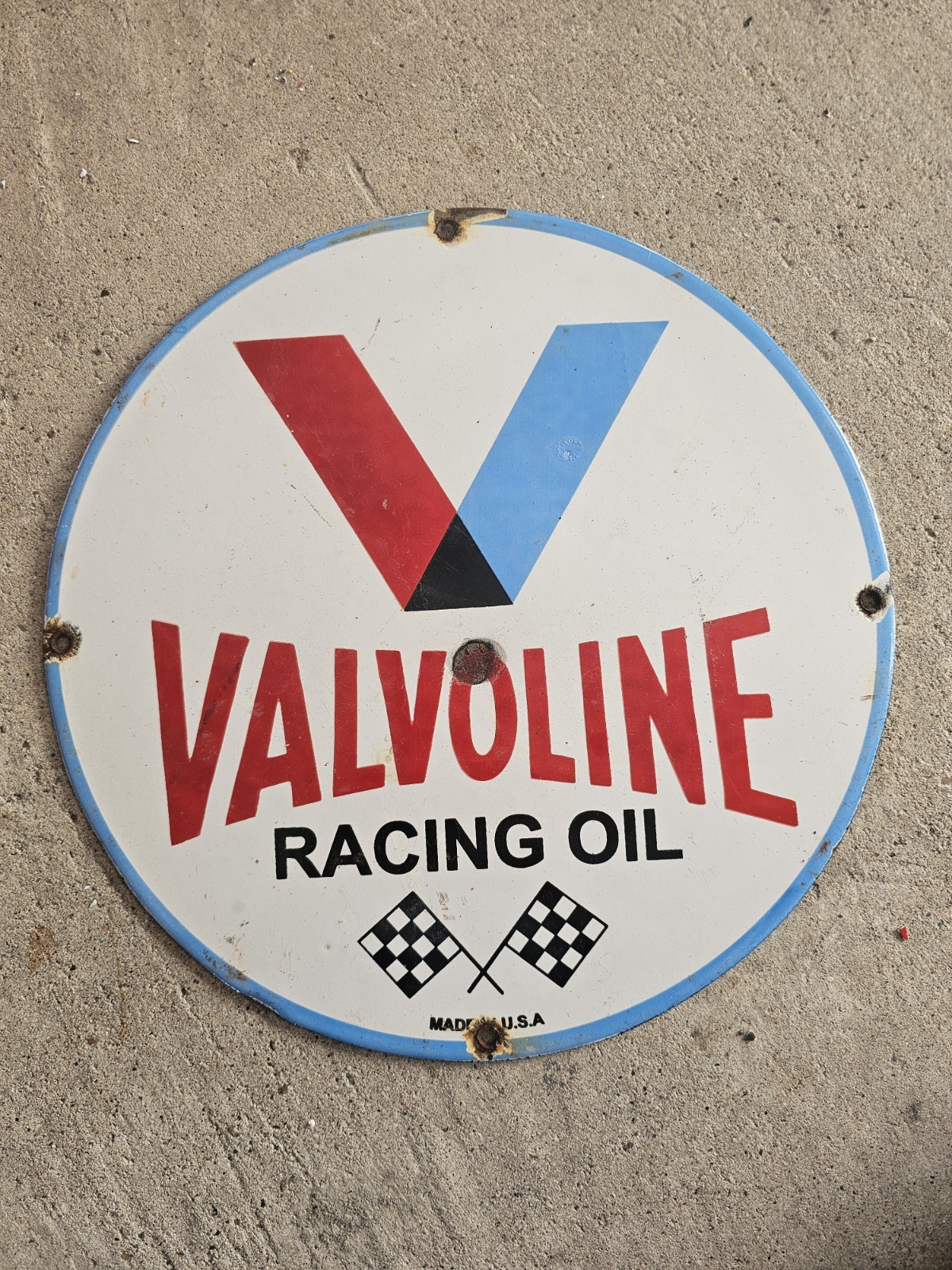 OLD VINTAGE 1950'S VALVOLINE RACING OIL PORCELAIN GAS PUMP 12"