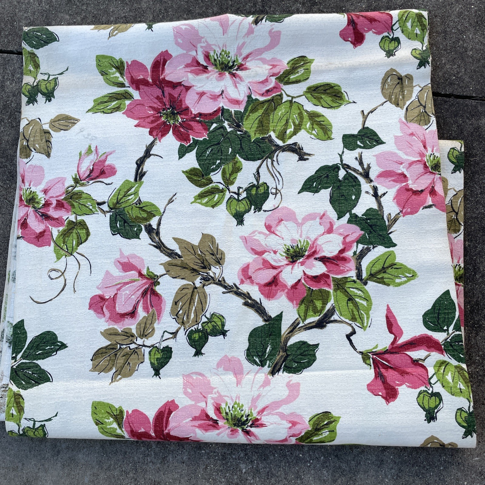 Vintage 1940s Floral Barkcloth Fabric Panel 48 By 154 Inches