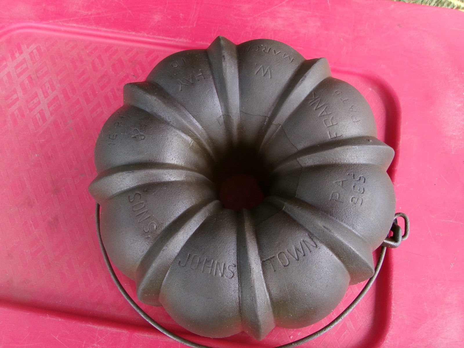 Antique Frank Hay And Sons Johnstown Pa Cast Iron Bundt Pan Antique Frank Hay And Sons Johnstown Pa Cast Iron Bundt Pan