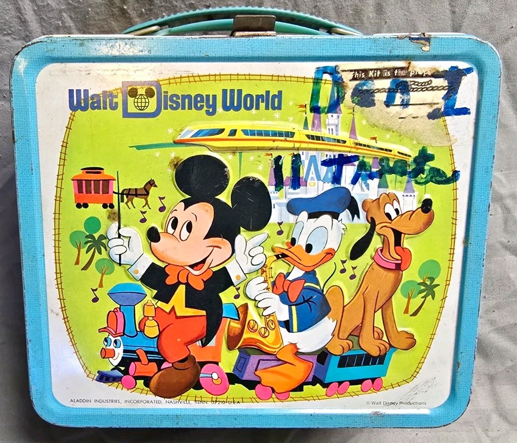 Vintage 1970s Walt Disney World Aladdin Metal Lunch Box Mickey Country Bears Vintage 1970s Walt Disney World Aladdin Metal Lunch Box Mickey Country Bears