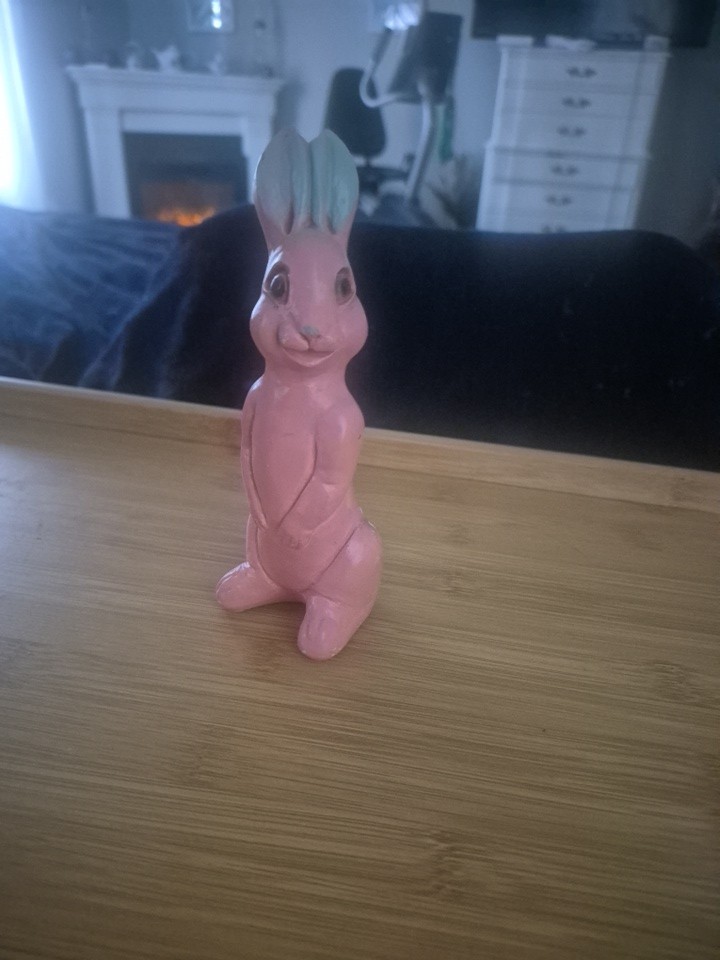 Vintage Chalk-ware Easter Bunny Pink Rabbit Figurine Decoration Vintage Chalk-ware Easter Bunny Pink Rabbit Figurine Decoration