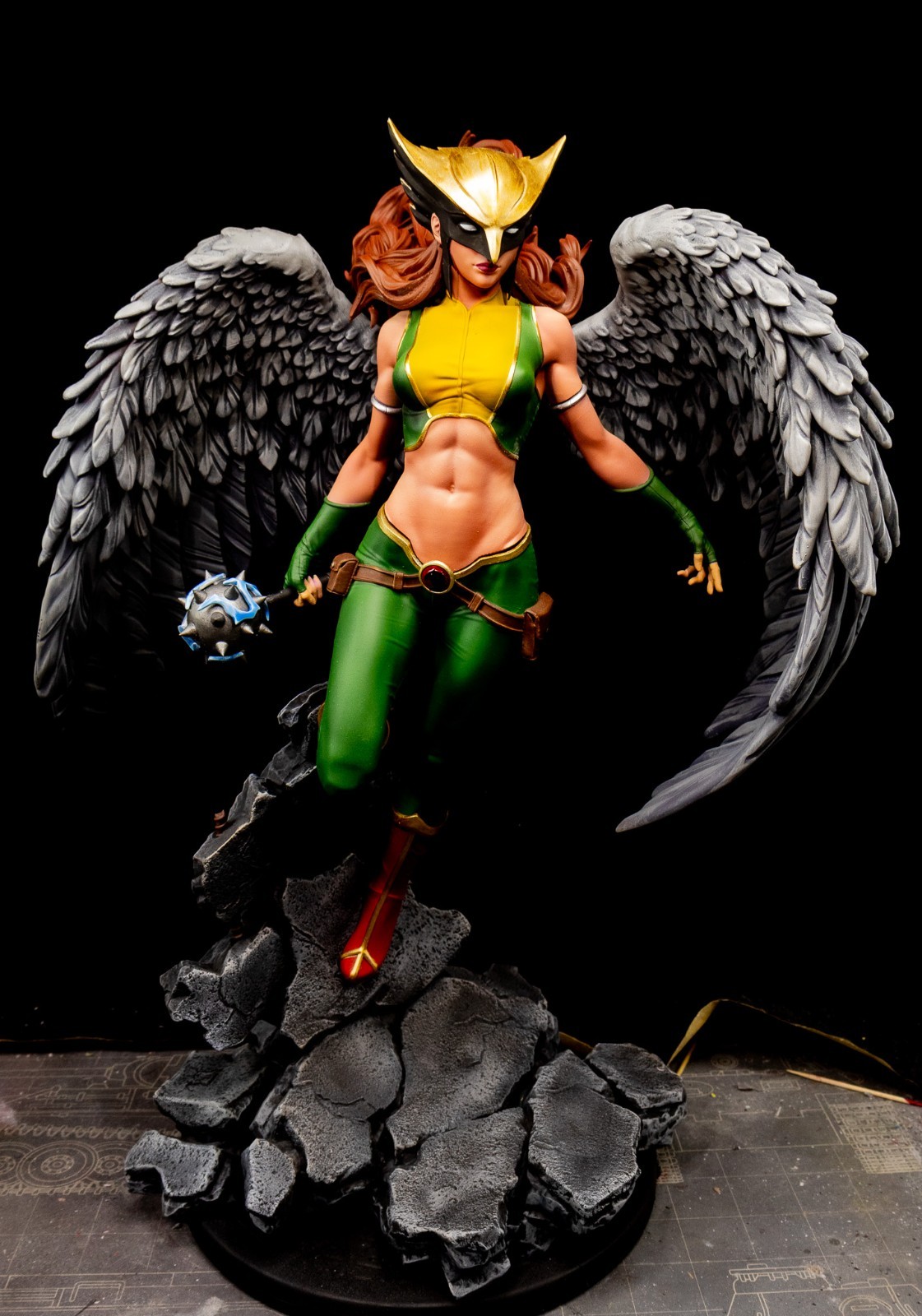 Hawkgirl Resin Figure Pro Painted 1/6 Scale + Signed COA Hawkgirl Resin Figure Pro Painted 1/6 Scale + Signed COA