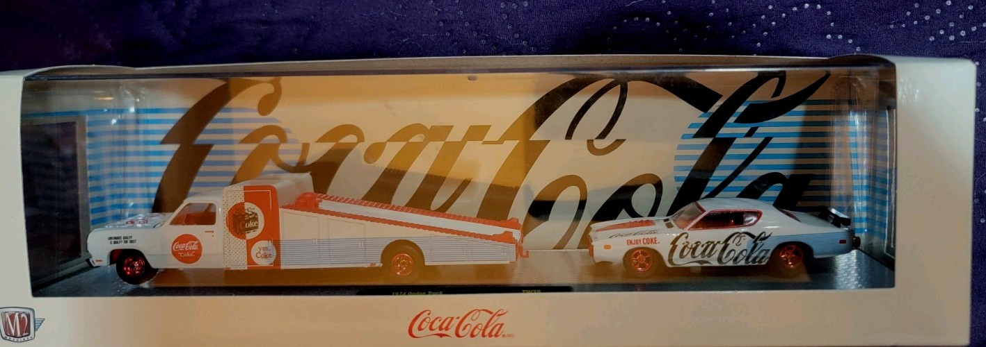 Coca-Cola Diecast Truck & Car Set White/Red in Display Box CHASE 1 Out Of 750 Coca-Cola Diecast Truck & Car Set White/Red in Display Box CHASE 1 Out Of 750