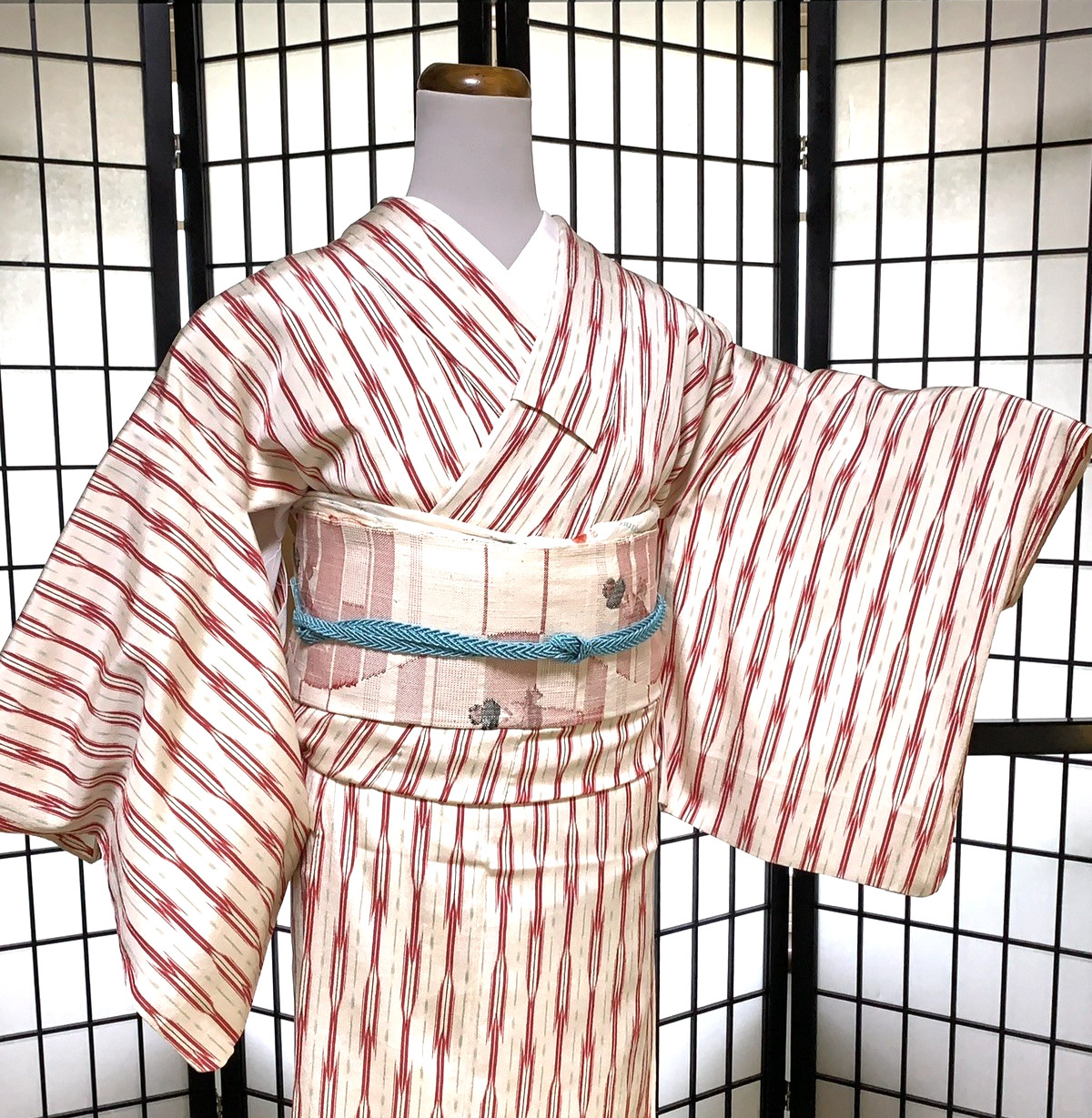 Vintage Japanese Kimono Set – Omeshi Kimono, Nagoya Obi & Accessories – 4-Pieces Vintage Japanese Kimono Set – Omeshi Kimono, Nagoya Obi & Accessories – 4-Pieces