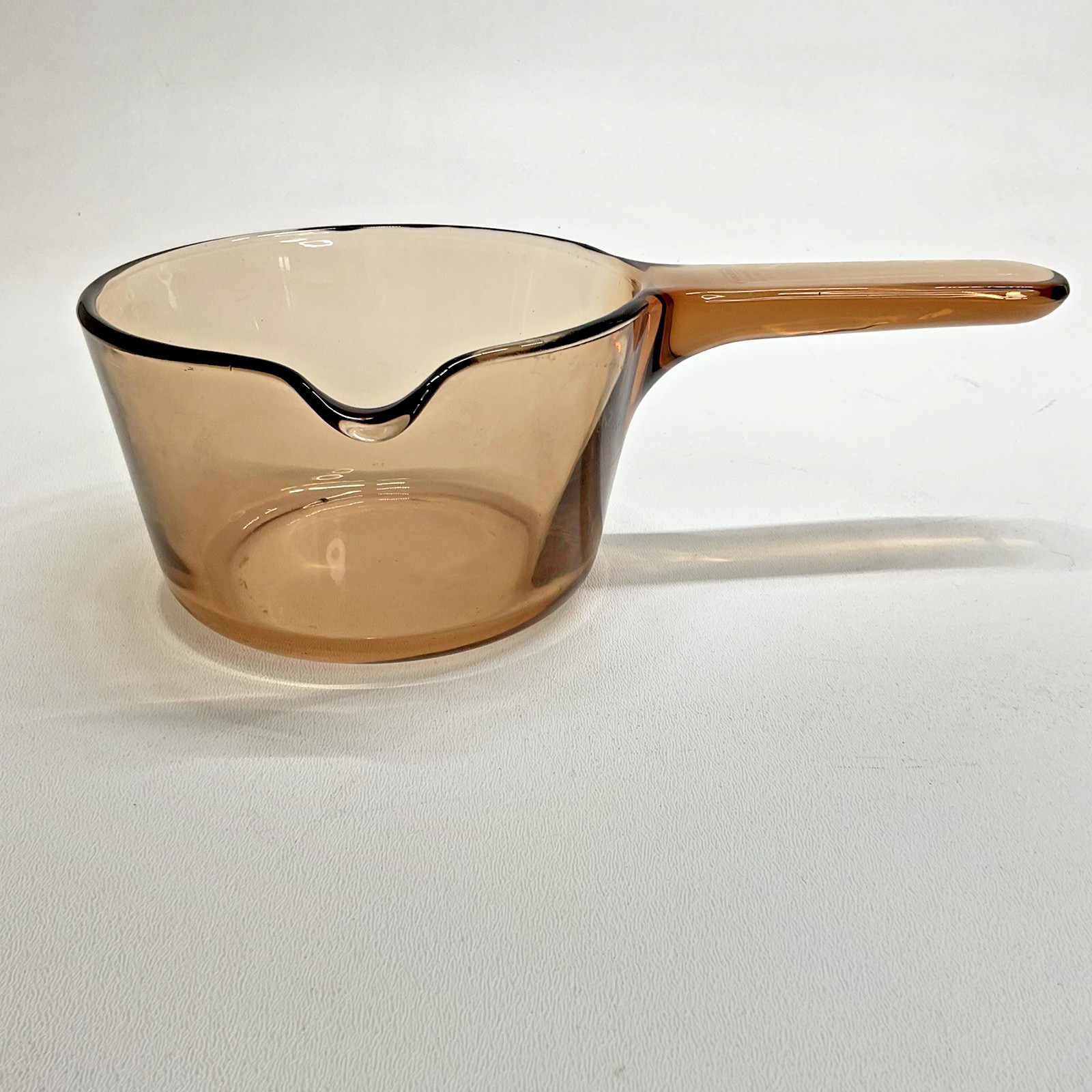 Vintage Pyrex Corning Vision Amber 0.7 L Glass Saucepan w/Spout Made in France Vintage Pyrex Corning Vision Amber 0.7 L Glass Saucepan w/Spout Made in France